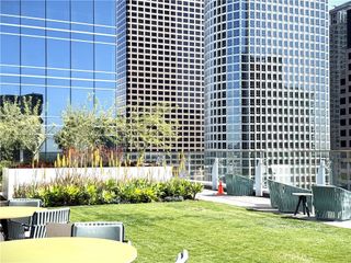 877 Francisco 517, Los Angeles, CA 90017