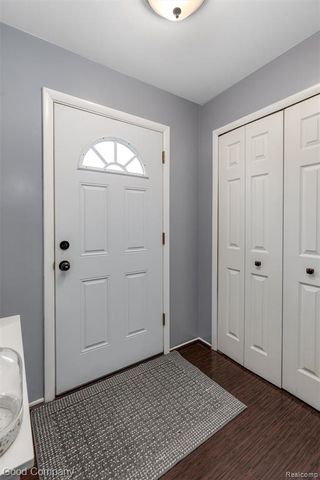 42146 Farragut Court, Northville, MI 48167