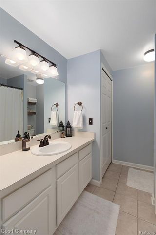 42146 Farragut Court, Northville, MI 48167