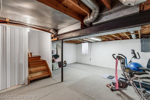 42146 Farragut Court, Northville, MI 48167