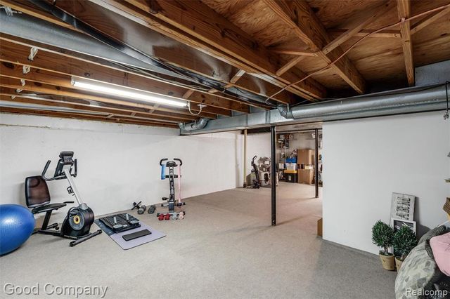 42146 Farragut Court, Northville, MI 48167