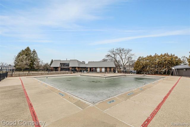 42146 Farragut Court, Northville, MI 48167