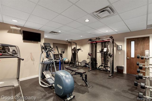 42146 Farragut Court, Northville, MI 48167