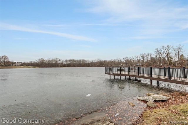 42146 Farragut Court, Northville, MI 48167