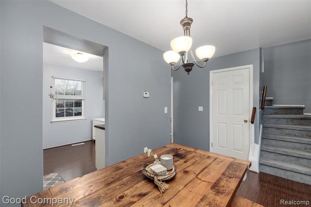 42146 Farragut Court, Northville, MI 48167