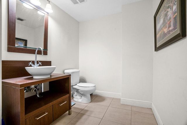 610 Clematis Street 611, West Palm Beach, FL 33401