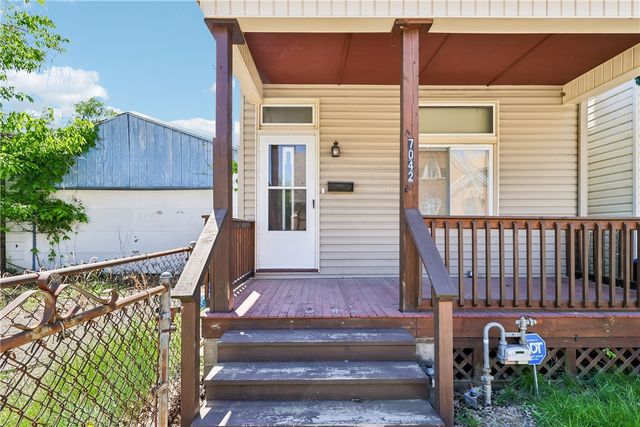 7042 Mount Vernon Street, Homewood Brushton, PA 15208