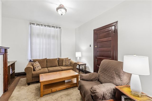 7042 Mount Vernon Street, Homewood Brushton, PA 15208
