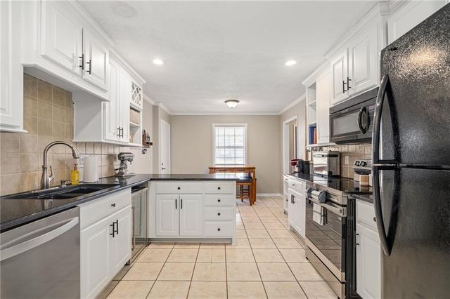 7216 Rene Street, Shawnee, KS 66216