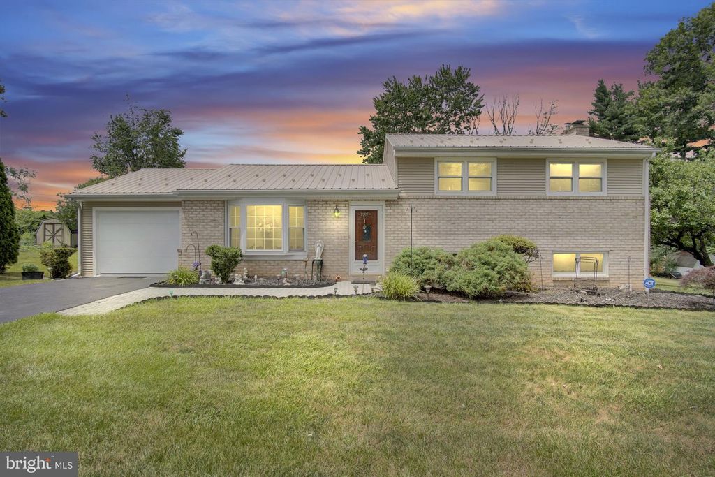 508 APPALACHIAN AVE, Mechanicsburg, PA 17055
