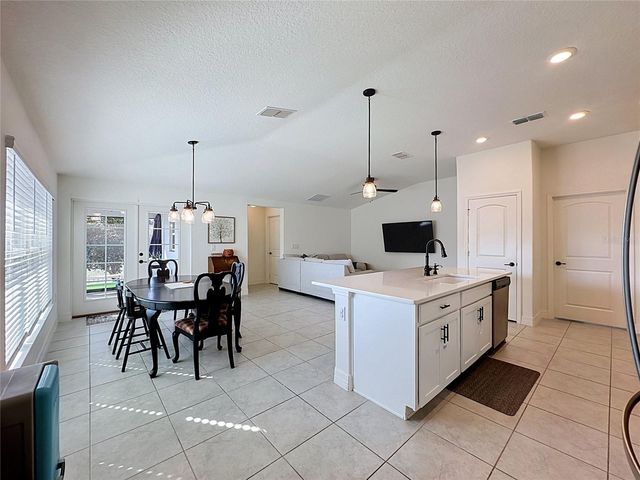 1124 PAPAYA CIR, Davenport, FL 33897