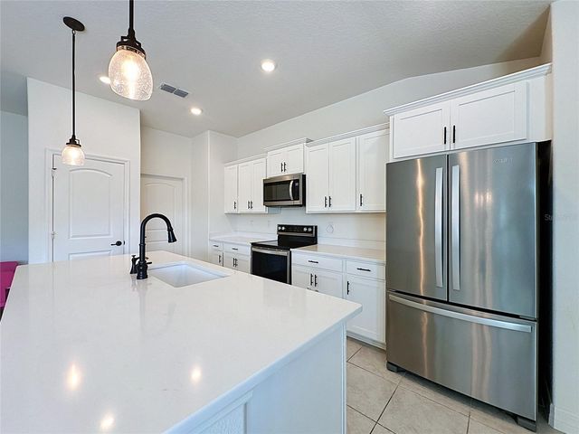 1124 PAPAYA CIR, Davenport, FL 33897