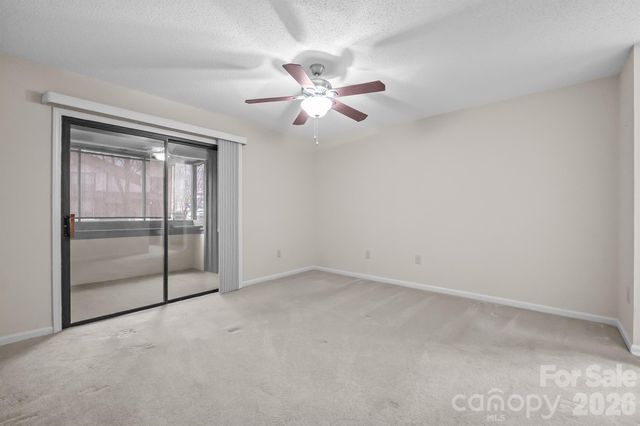 7331 Winery Lane, Charlotte, NC 28227