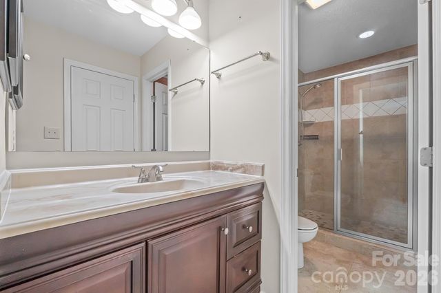 7331 Winery Lane, Charlotte, NC 28227