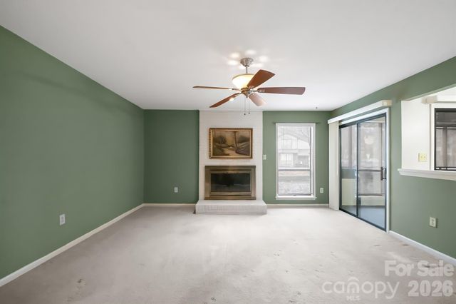 7331 Winery Lane, Charlotte, NC 28227