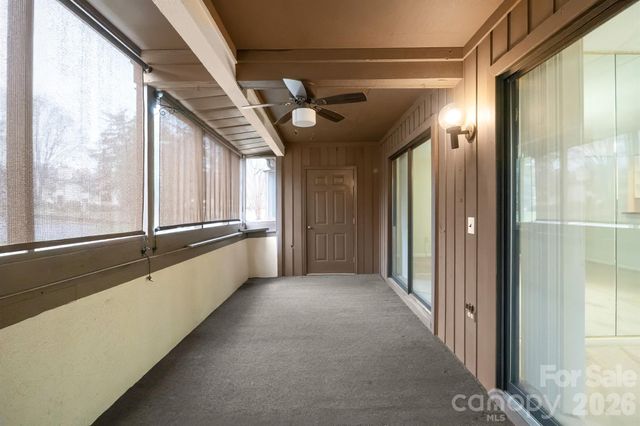 7331 Winery Lane, Charlotte, NC 28227