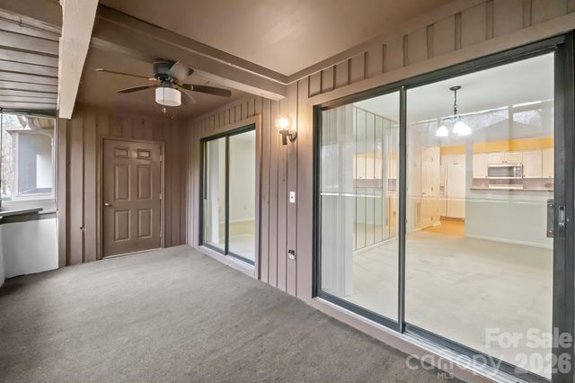 7331 Winery Lane, Charlotte, NC 28227