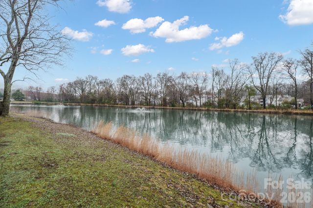 7331 Winery Lane, Charlotte, NC 28227