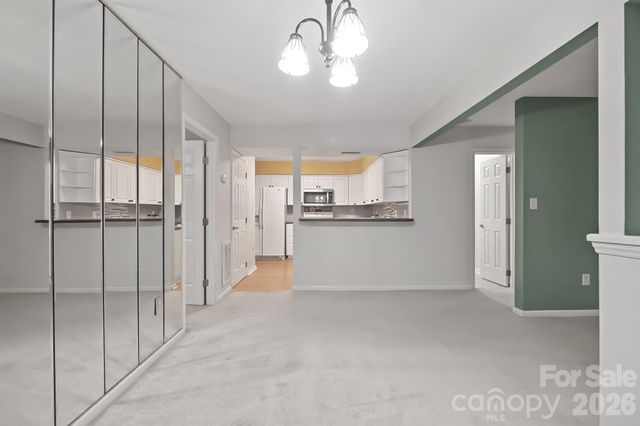 7331 Winery Lane, Charlotte, NC 28227