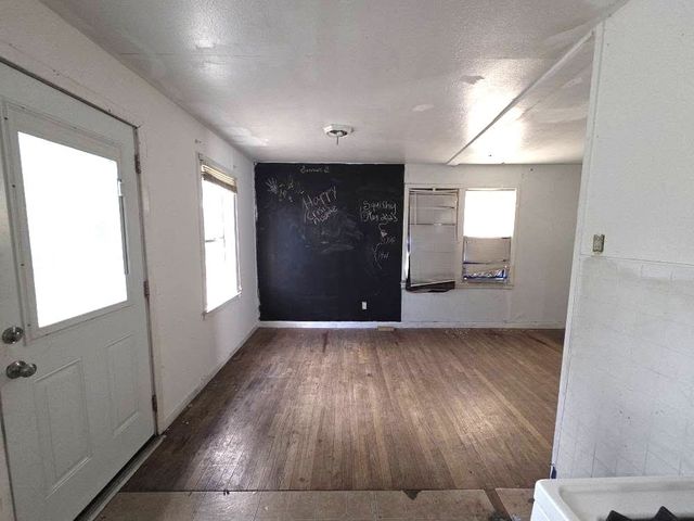 231 W C Ave, Kingsville, TX 78363