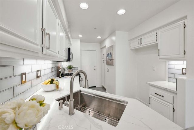 2390 Sunningdale Drive, Tustin, CA 92782