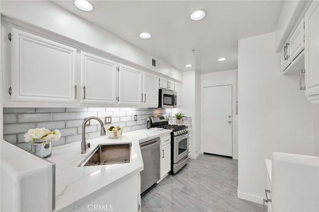 2390 Sunningdale Drive, Tustin, CA 92782