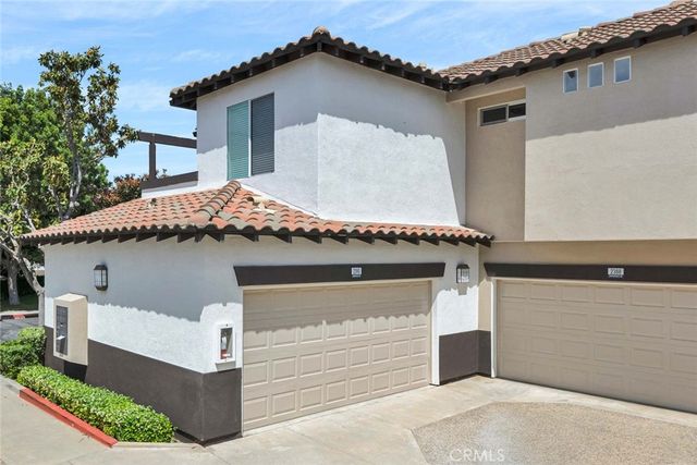 2390 Sunningdale Drive, Tustin, CA 92782