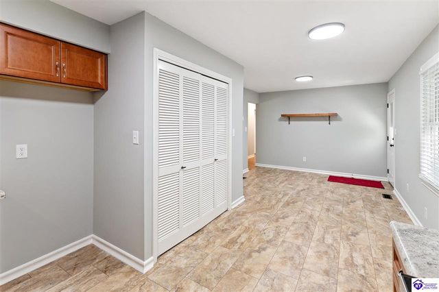 225 Rams Run Rd, Shepherdsville, KY 40165