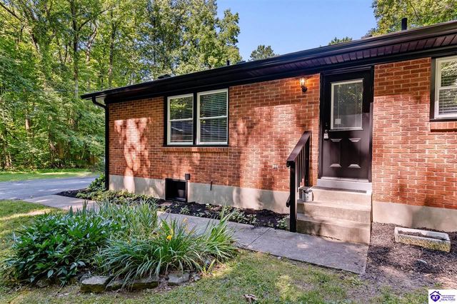 225 Rams Run Rd, Shepherdsville, KY 40165