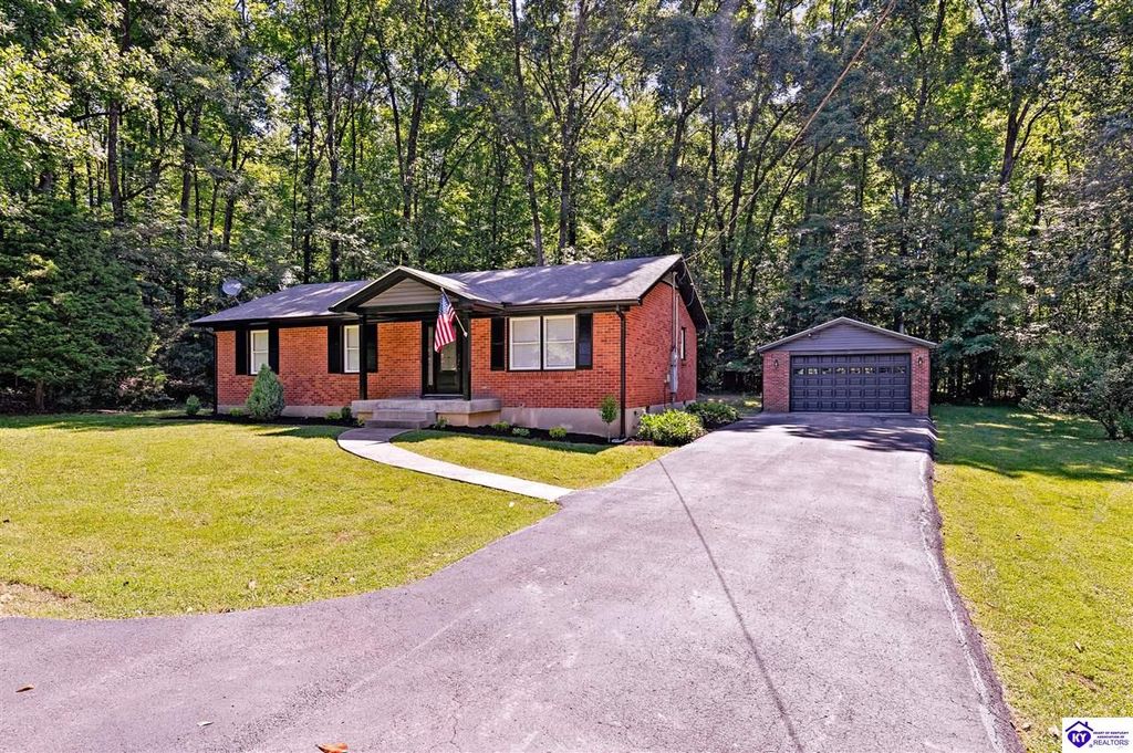 225 Rams Run Rd, Shepherdsville, KY 40165