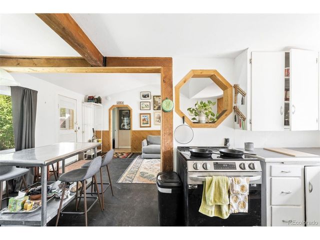 994 Welch St, Lakewood, CO 80401