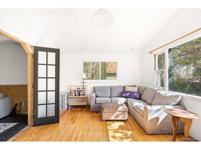 994 Welch St, Lakewood, CO 80401