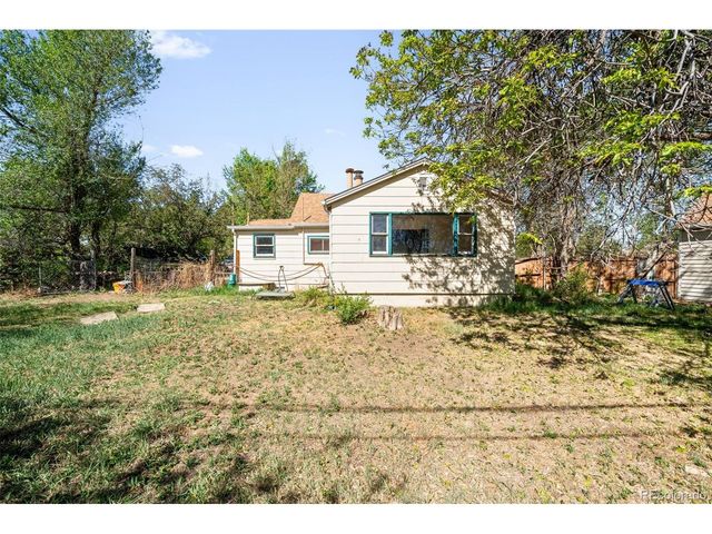 994 Welch St, Lakewood, CO 80401