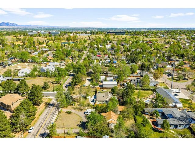 994 Welch St, Lakewood, CO 80401