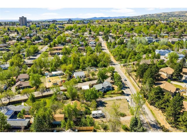 994 Welch St, Lakewood, CO 80401