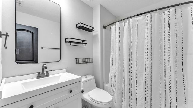 1 REDWOOD COURT, Kissimmee, FL 34759