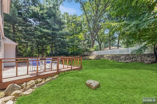 433 Louisa Avenue, Wyckoff, NJ 07481