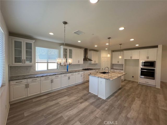 9413 Venetian, Jurupa Valley, CA 92509