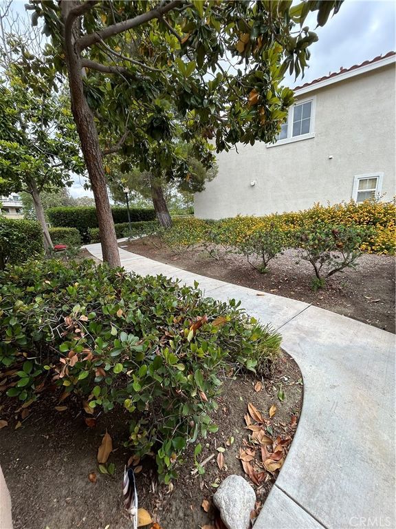 Image 4 of property listing at 18002 Flynn 6201, Canyon Country, CA 91387