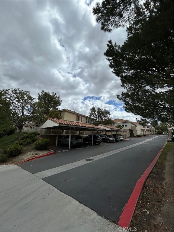 Image 8 of property listing at 18002 Flynn 6201, Canyon Country, CA 91387