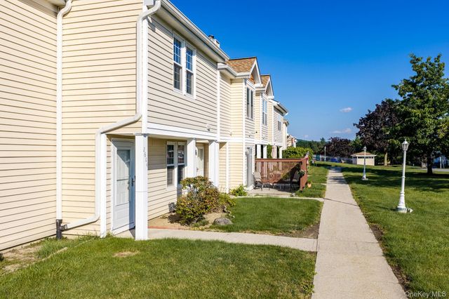 2604 Whispering Hills, Chester, NY 10918