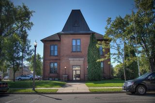 237 2nd Avenue SW, Cambridge, MN 55008