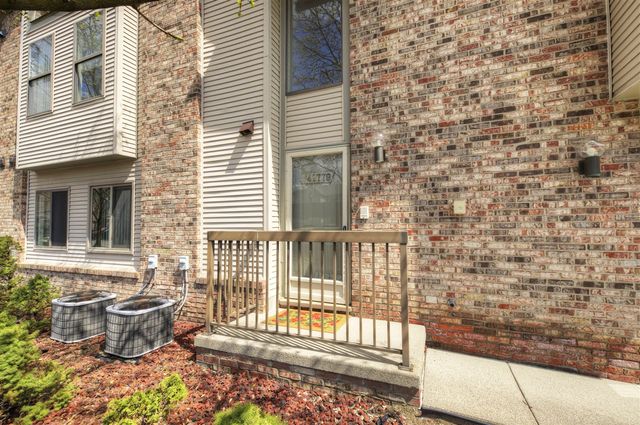 42779 Lilley Pointe Drive, Canton, MI 48187