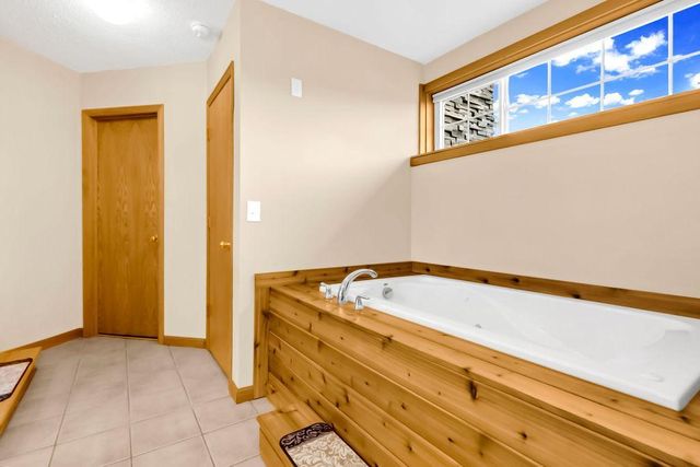 4065 Jasmine Court NE, Saint Michael, MN 55376