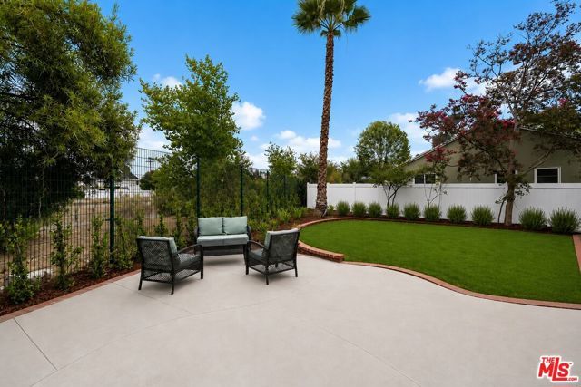 6218 Van Noord Avenue, Van Nuys (los Angeles), CA 91401