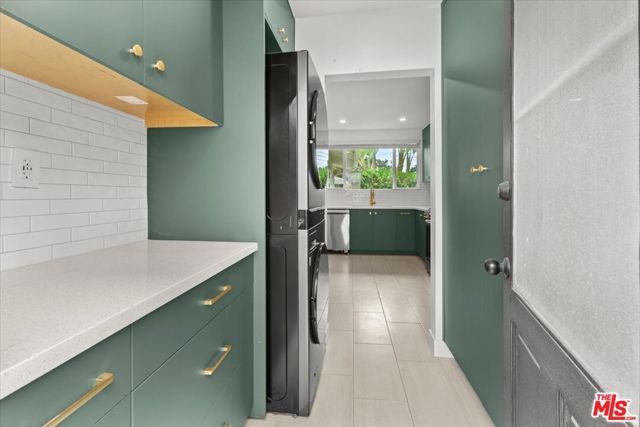 6218 Van Noord Avenue, Van Nuys (los Angeles), CA 91401