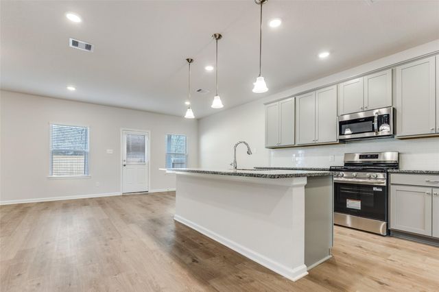 8323 Red Shiner Way, Fulshear, TX 77441