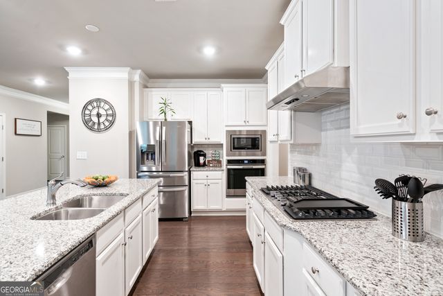 6898 Lancaster Crossing, Flowery Branch, GA 30542