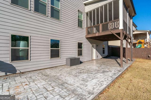 6898 Lancaster Crossing, Flowery Branch, GA 30542