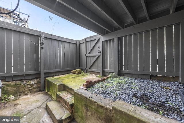 77 U ST NW #2, Washington, DC 20001